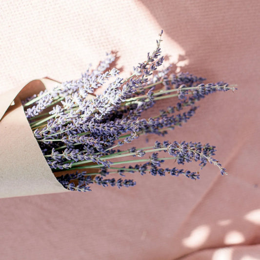 Transform Your Space: The Power of Aromatherapy Candles in Self-Care - Ember Noire